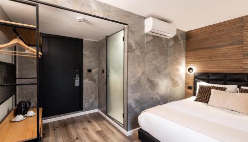 Mulan Hotel TLV