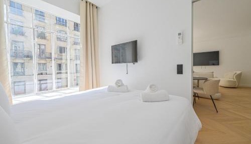 Luxurious & Famous Parisian Flat