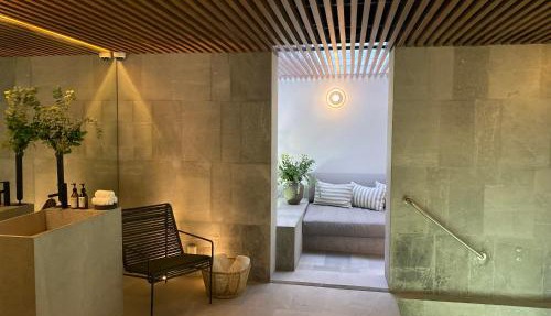 Nima Local House Hotel & Spa