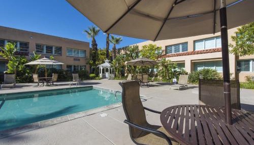 Grand Vista Hotel