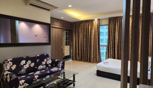 Regalia Suites KL Infinity Pool by MygeHomes
