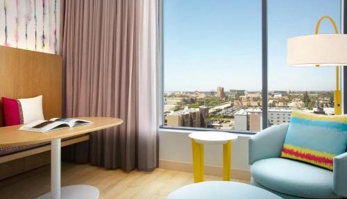 The Viv Hotel, Anaheim, a Tribute Portfolio Hotel