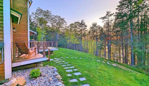Waterfront Private Apartment, 5 minutes from LLBean!