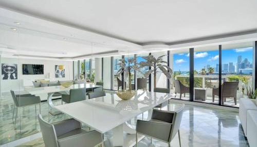 Sea Forever! Miami Skyline And Water Views