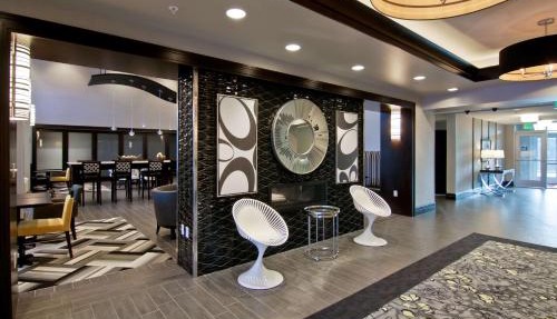 Hampton Inn & Suites Bellevue Downtown/Seattle
