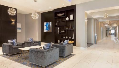 Embassy Suites By Hilton Toronto Airport