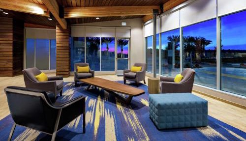 Hampton Inn & Suites San Diego Airport Liberty Station