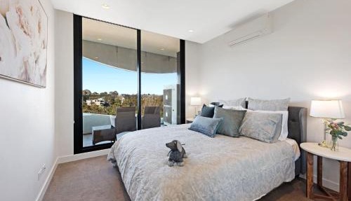 Luxury overlooking the Yarra - 01663