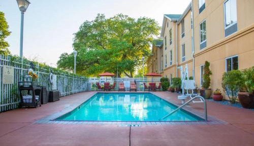 Hampton Inn & Suites New Orleans/Elmwood