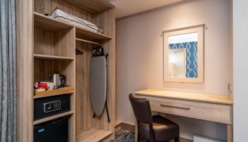 Rochestown Lodge Hotel