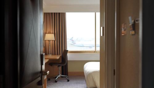 Renaissance London Heathrow Hotel