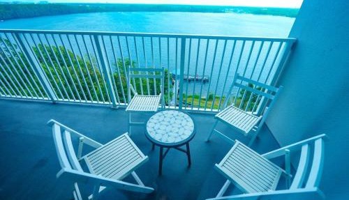 Orlando Apt 10th floor 5 min from Disney