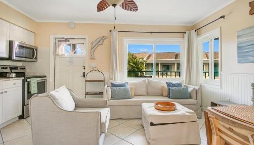 Five Palms Vacation Rentals- Daily - Weekly - Monthly