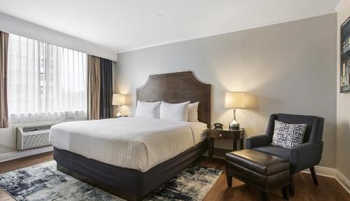 St Charles Inn, Superior Hotel