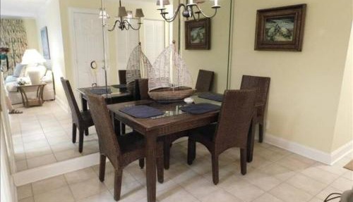 E11 Peaceful bedroom two bath Ground Level New Shower and Floors Come make some family memories