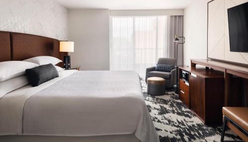 Sheraton Vancouver Airport Hotel