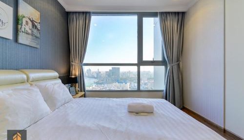 Vinhomes Landmark 81 Apartments- Christine Home