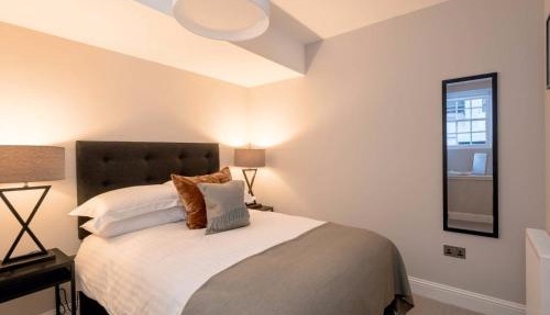Luxury apartment, Stafford Street
