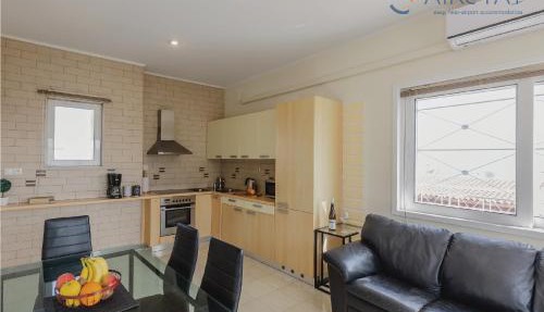 Nautilus Apartments Airport by Airstay