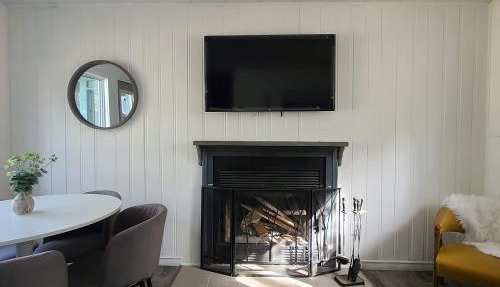 Muskoka Waterfront Retreat