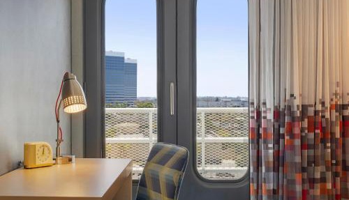 Aloft by Marriott El Segundo - Los Angeles Airport