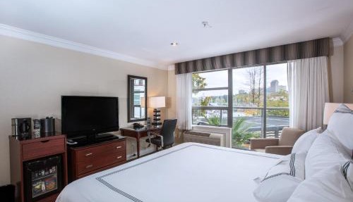 Granville Island Hotel