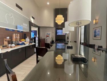 Holiday Inn Express Hotel & Suites Hermosa Beach by IHG