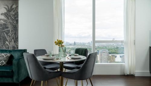 Luxurious Spacious 2Bed Suites Skyline River Views by Canary Wharf