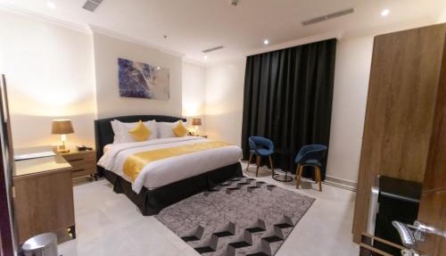 The Gate Hotel and Apartments