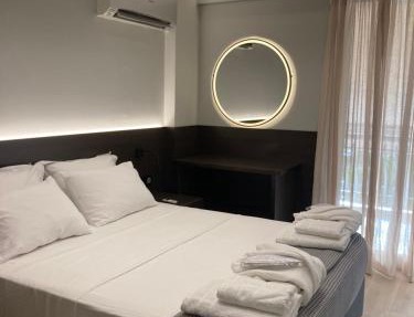 Amazing Seafront Apartment Athens Riviera