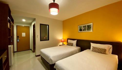 WE Valley Hotel