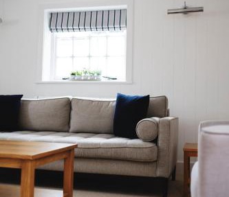 Riverside Cosey Cottage in heart of Christchurch