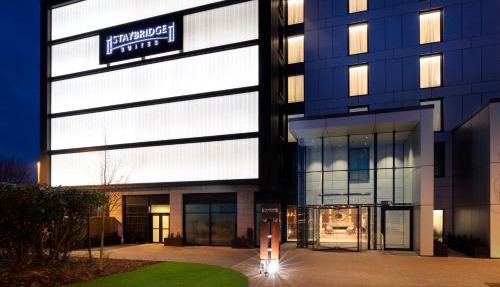 Staybridge Suites London Heathrow - Bath Road by IHG