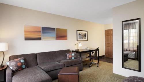 Staybridge Suites Glenview by IHG