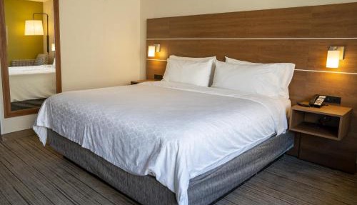 Holiday Inn Express Boston by IHG