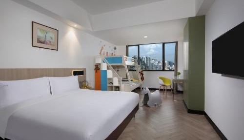 Holiday Inn Shanghai Vista