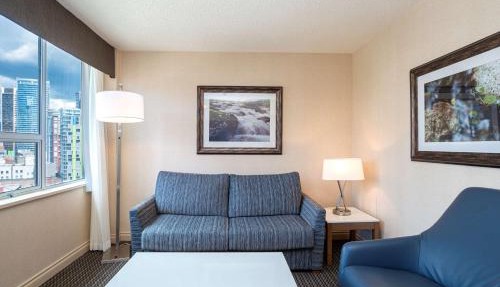 Best Western Premier Chateau Granville Hotel & Suites & Conference Centre