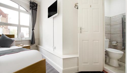 The Broadway Hotel - London Heathrow