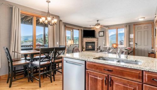 Mount Cirrus 10B Condo