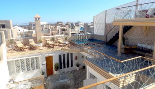 Suite Azur Hotel