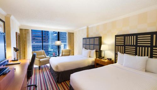 Pinnacle Hotel Harbourfront