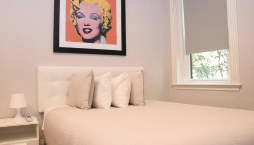 A Stylish Stay w/a Queen Bed, Heated Floors. #35