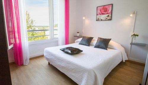 Le Grand Large Bord de Mer Hotel & Appartements