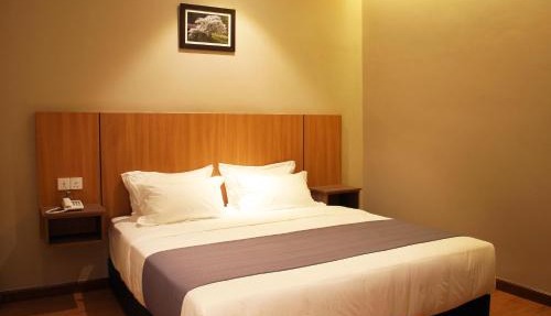 Ahyu Hotel
