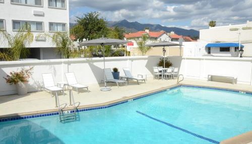 Pasadena Rose & Crown Hotel
